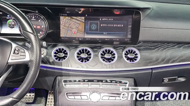 Mercedes-Benz E-Class 2018 — photo 19