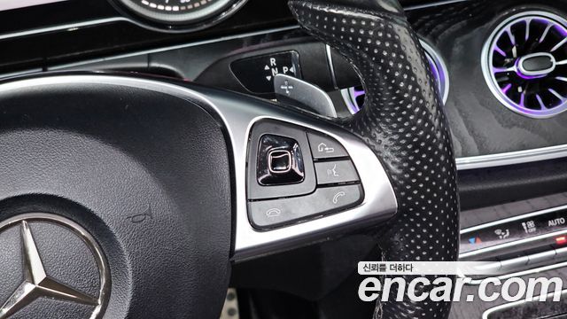 Mercedes-Benz E-Class 2018 — photo 24