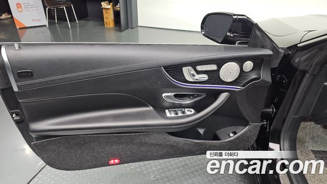 Mercedes-Benz E-Class 2018 — photo 14