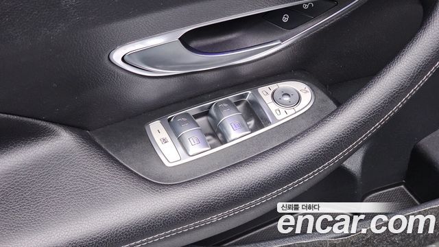 Mercedes-Benz E-Class 2018 — photo 27