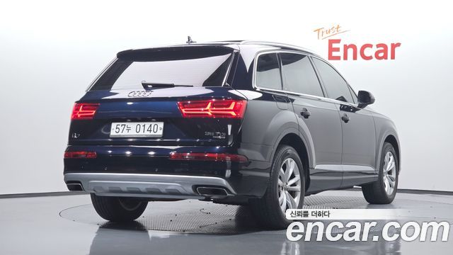 Audi Q7 2016 — photo 2