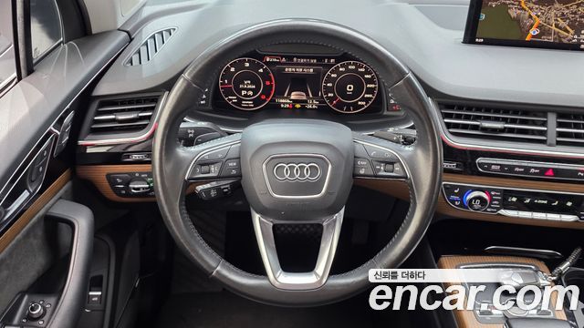 Audi Q7 2016 — photo 19
