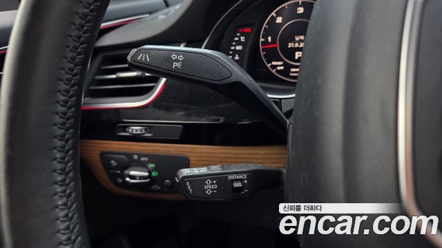 Audi Q7 2016 — photo 25