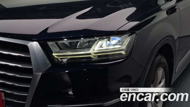 Audi Q7 2016 — photo 8