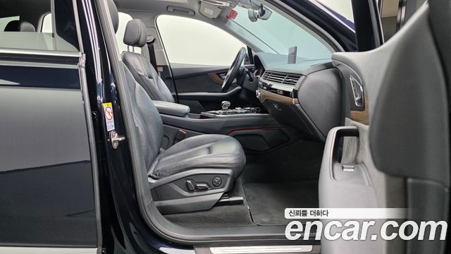 Audi Q7 2016 — photo 16