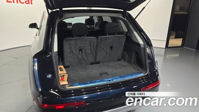 Audi Q7 2016 — photo 33