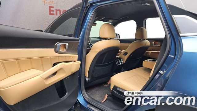 Kia Sorento 2021 — photo 16