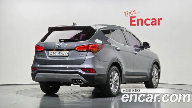 Hyundai Santafe 2018 — photo 2