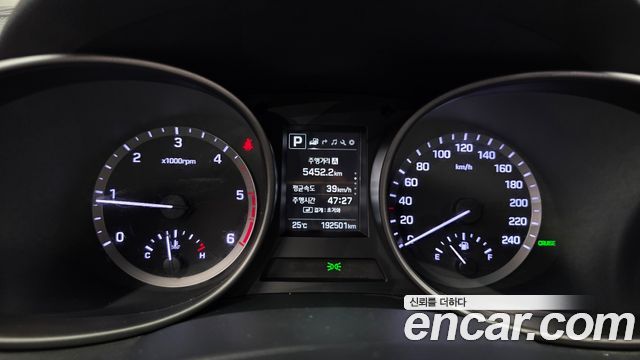 Hyundai Santafe 2018 — photo 11
