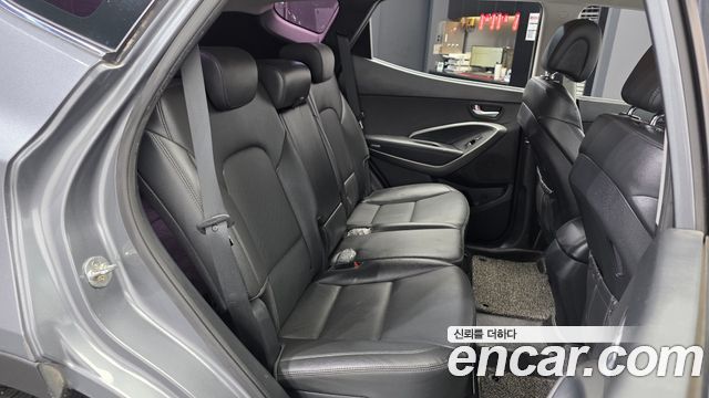 Hyundai Santafe 2018 — photo 18