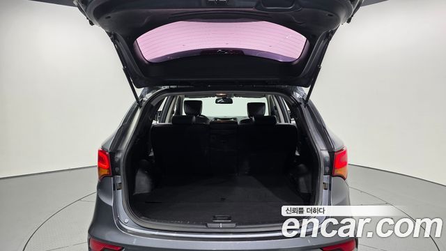Hyundai Santafe 2018 — photo 26
