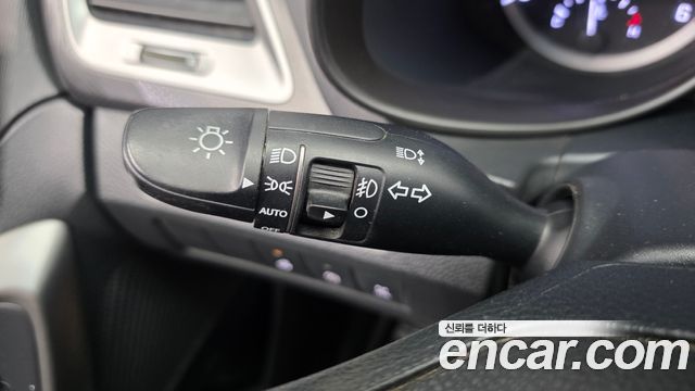 Hyundai Santafe 2018 — photo 29