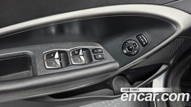 Hyundai Santafe 2018 — photo 30