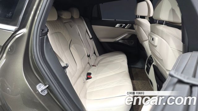 BMW X6 2021 — photo 12
