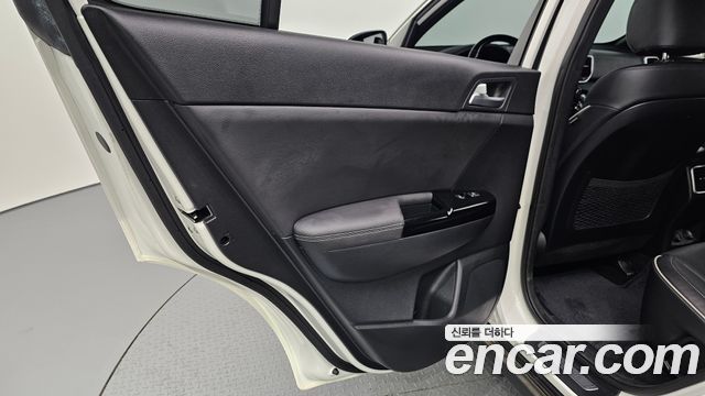 Kia Sportage 2019 — photo 15