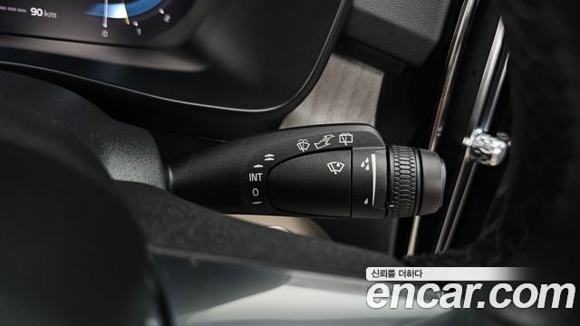Volvo XC40 2025 — photo 30