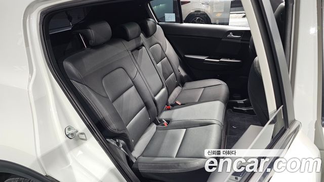 Kia Sportage 2021 — photo 17