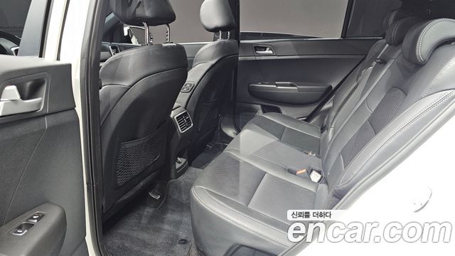 Kia Sportage 2021 — photo 18