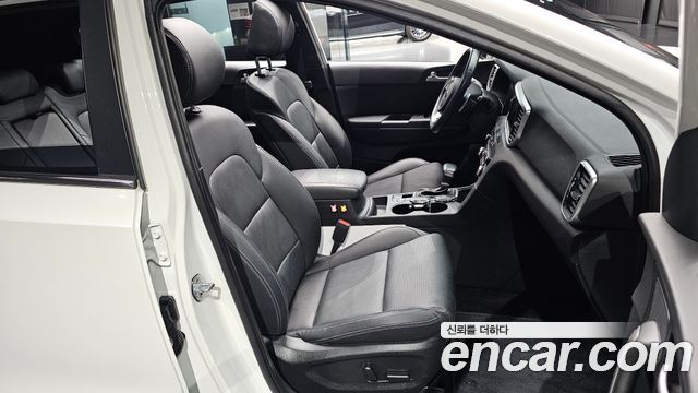 Kia Sportage 2021 — photo 16