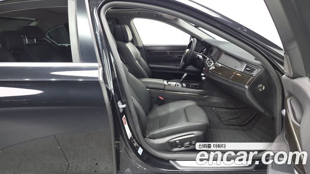 BMW 7-Series 2014 — photo 10