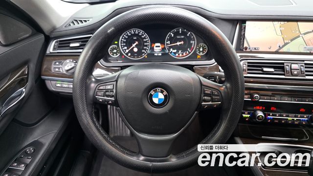 BMW 7-Series 2014 — photo 13