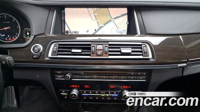 BMW 7-Series 2014 — photo 14