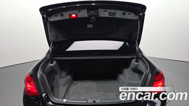 BMW 7-Series 2014 — photo 20