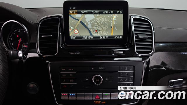 Mercedes-Benz GLS-Class 2017 — photo 18