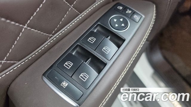 Mercedes-Benz GLS-Class 2017 — photo 28