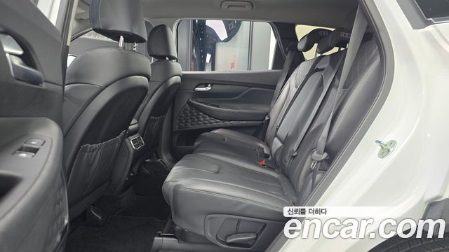 Hyundai Santafe 2021 — photo 18