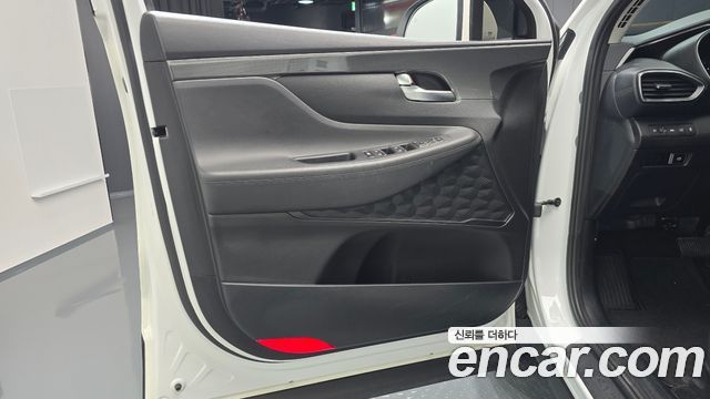 Hyundai Santafe 2021 — photo 14