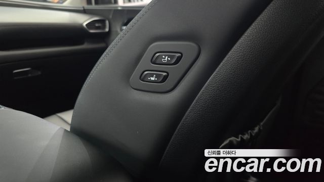 Hyundai Santafe 2021 — photo 28