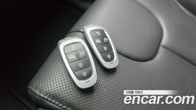 Hyundai Santafe 2021 — photo 30