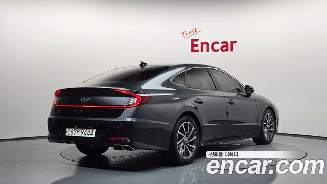 Hyundai Sonata 2022 — photo 2