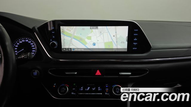 Hyundai Sonata 2022 — photo 14