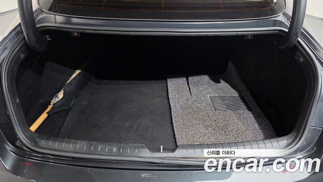 Hyundai Sonata 2022 — photo 17