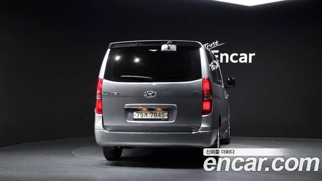 Hyundai Starex 2012 — photo 4