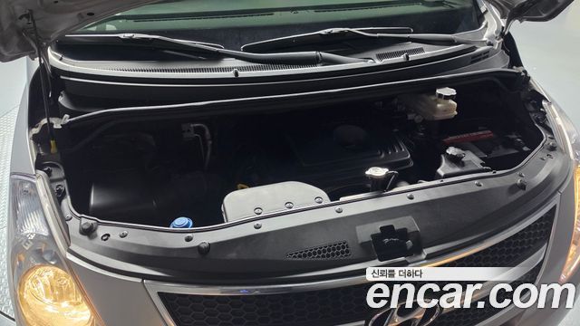 Hyundai Starex 2012 — photo 6