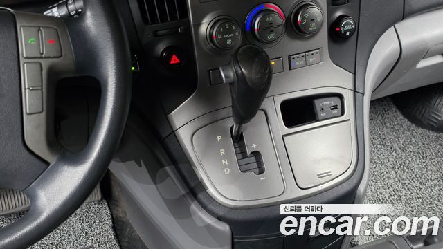 Hyundai Starex 2012 — photo 12