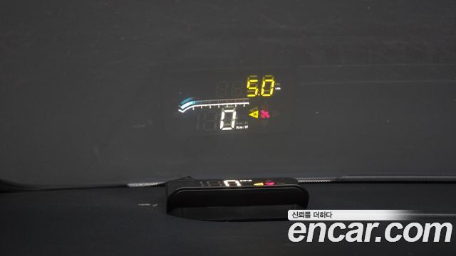 Hyundai Starex 2012 — photo 30