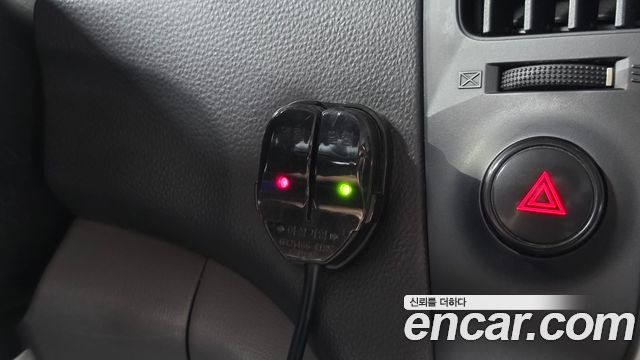 Hyundai Starex 2012 — photo 31