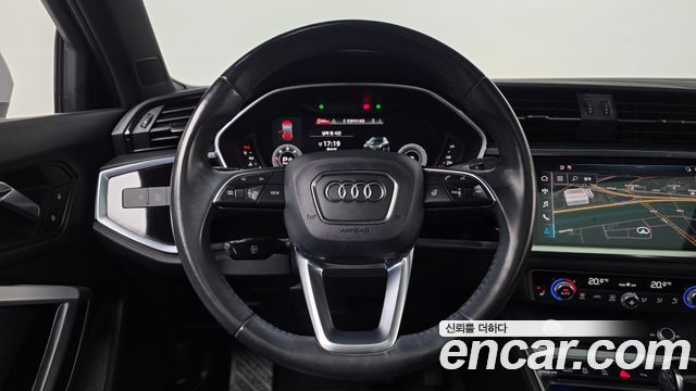 Audi Q3 2020 — photo 19