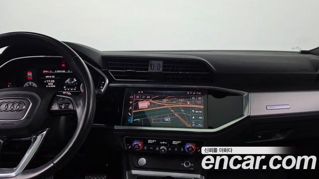 Audi Q3 2020 — photo 20