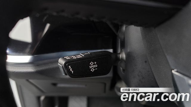 Audi Q3 2020 — photo 24