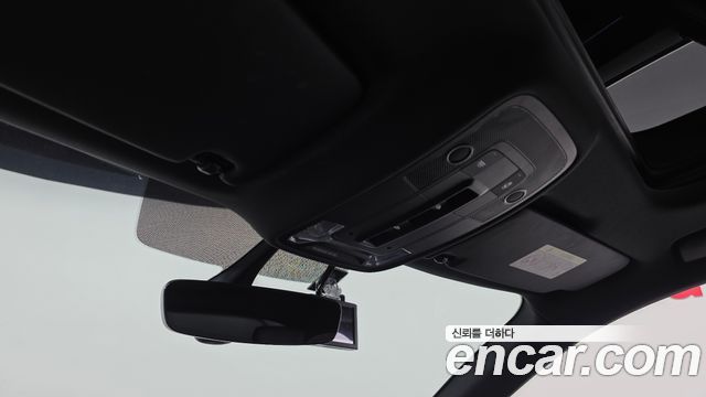 Audi Q3 2020 — photo 28