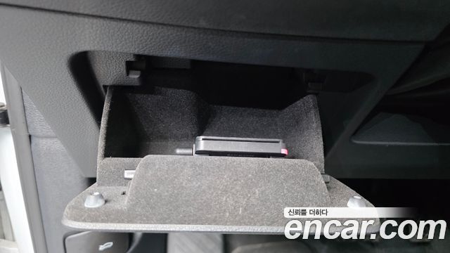 Audi Q3 2020 — photo 32