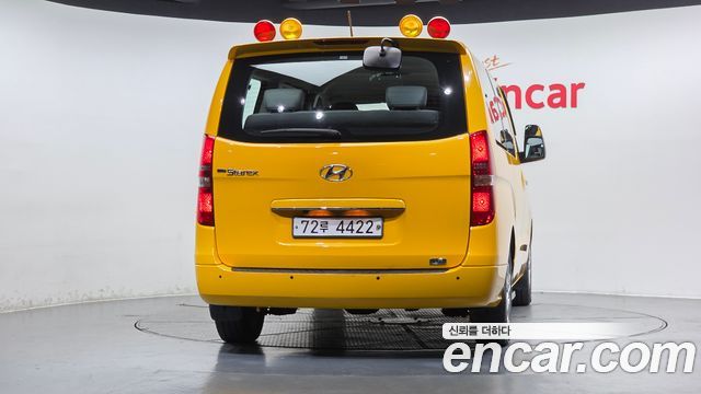 Hyundai Starex 2019 — photo 4