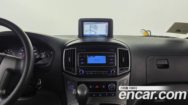Hyundai Starex 2019 — photo 20