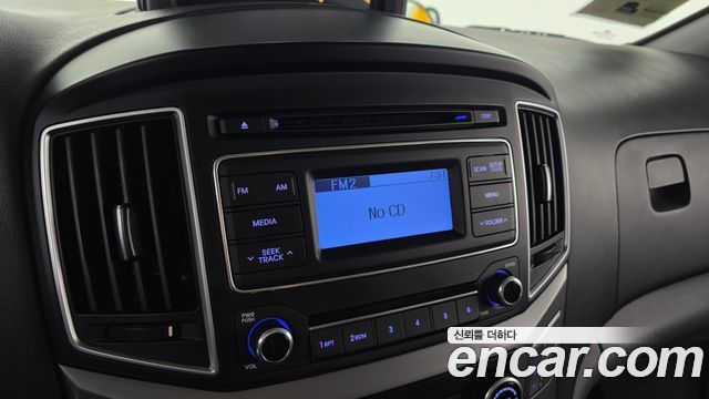 Hyundai Starex 2019 — photo 22