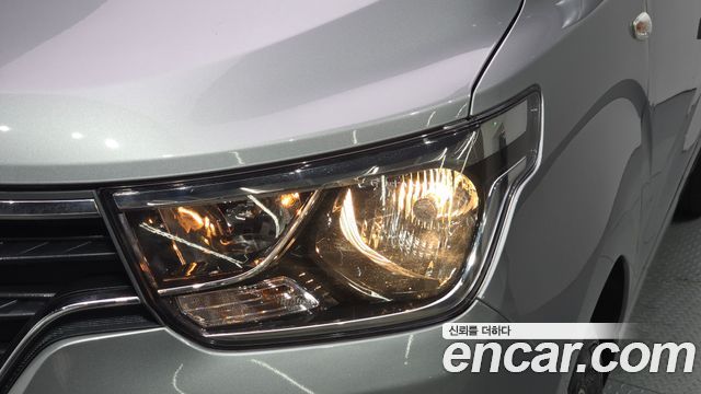 Hyundai Starex 2019 — photo 8
